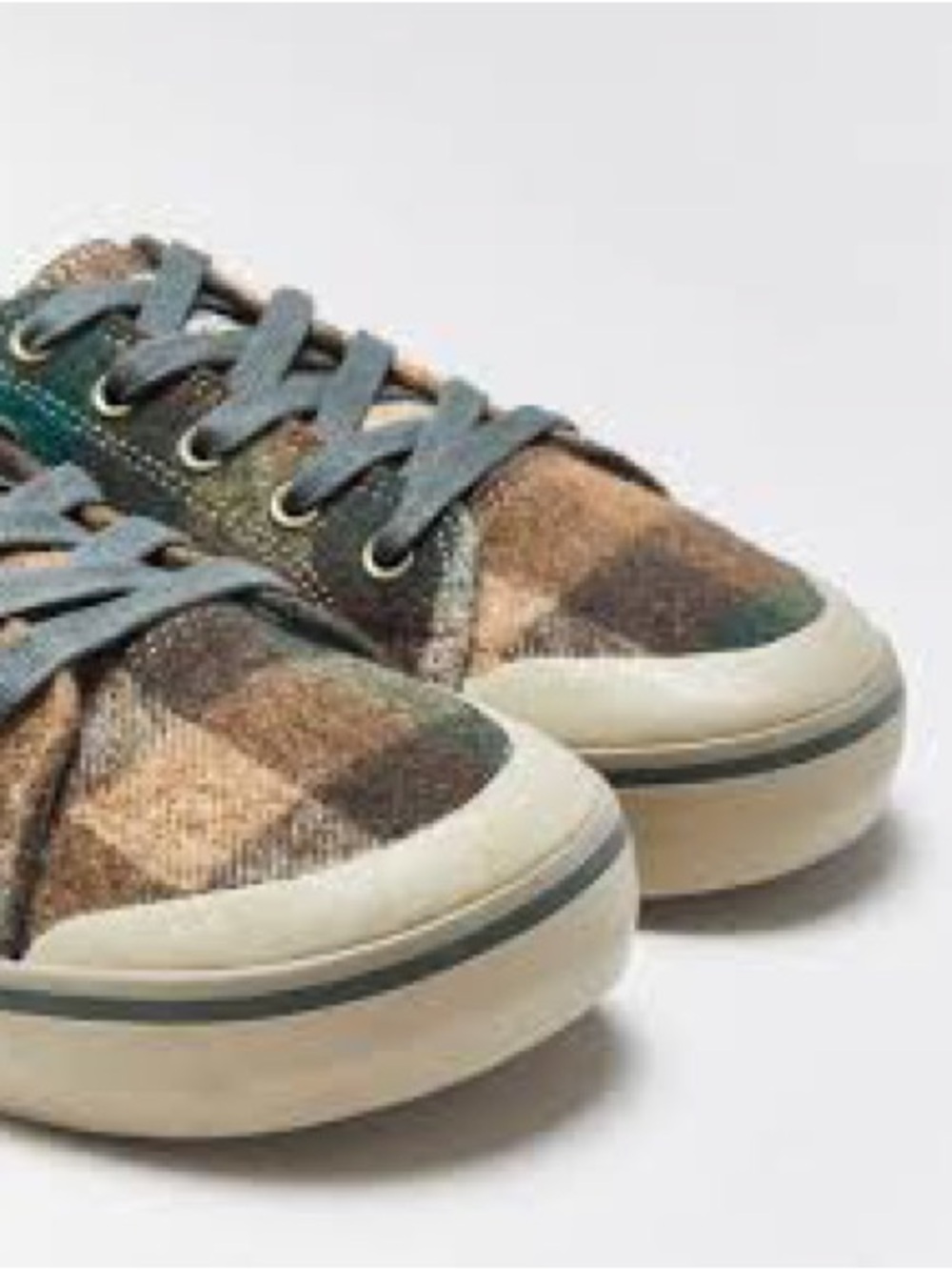 NWOT Keen Plaid Low-Top Sneakers in Olive Green and Brown